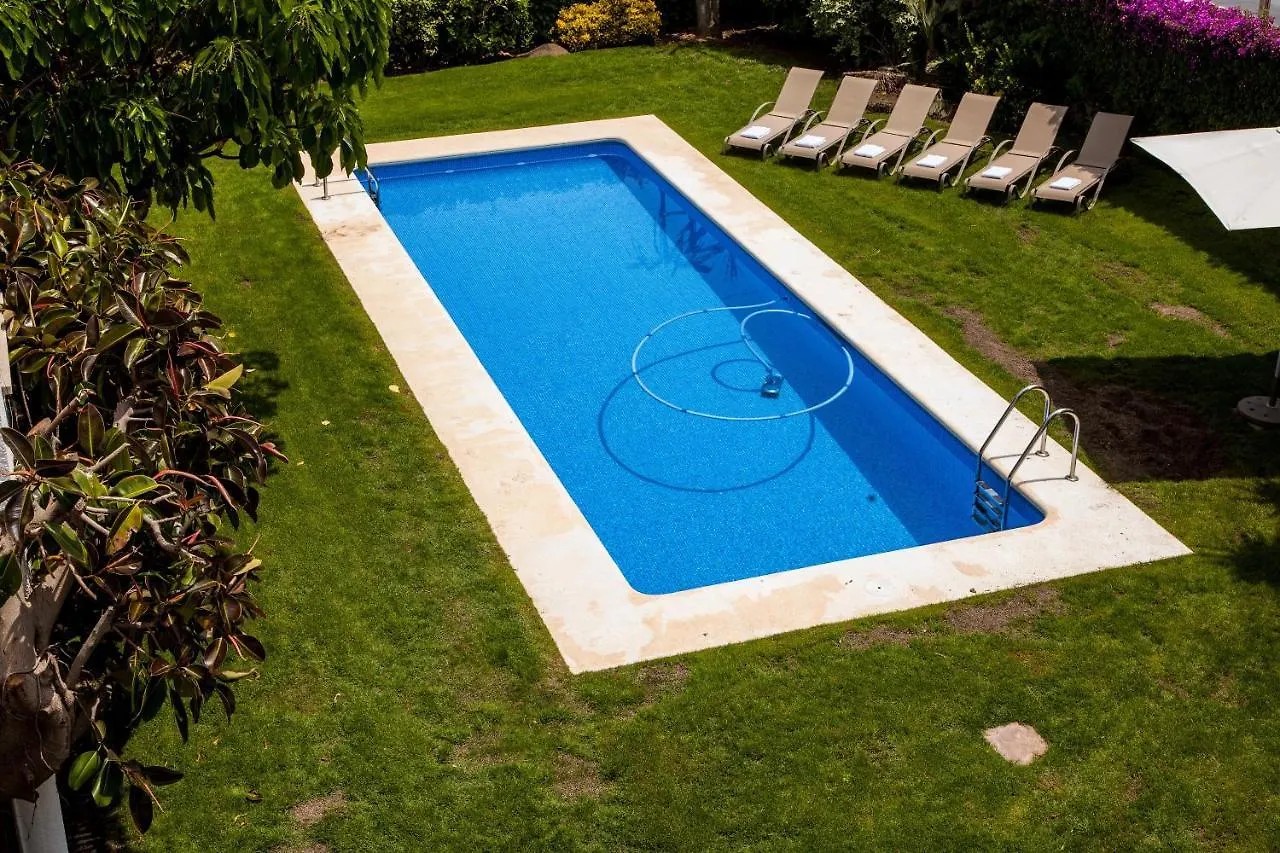 Villa Sitges Tupinetti Beach At 1 Min Walk Amaizing Garden And View Center Sitges 5 Minutes Walk
